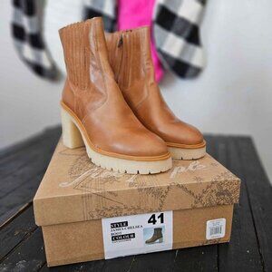 Free People NIB NWT James Chelsea Boot Tan Leather Womens 41 10.5 11 Rubber Sole